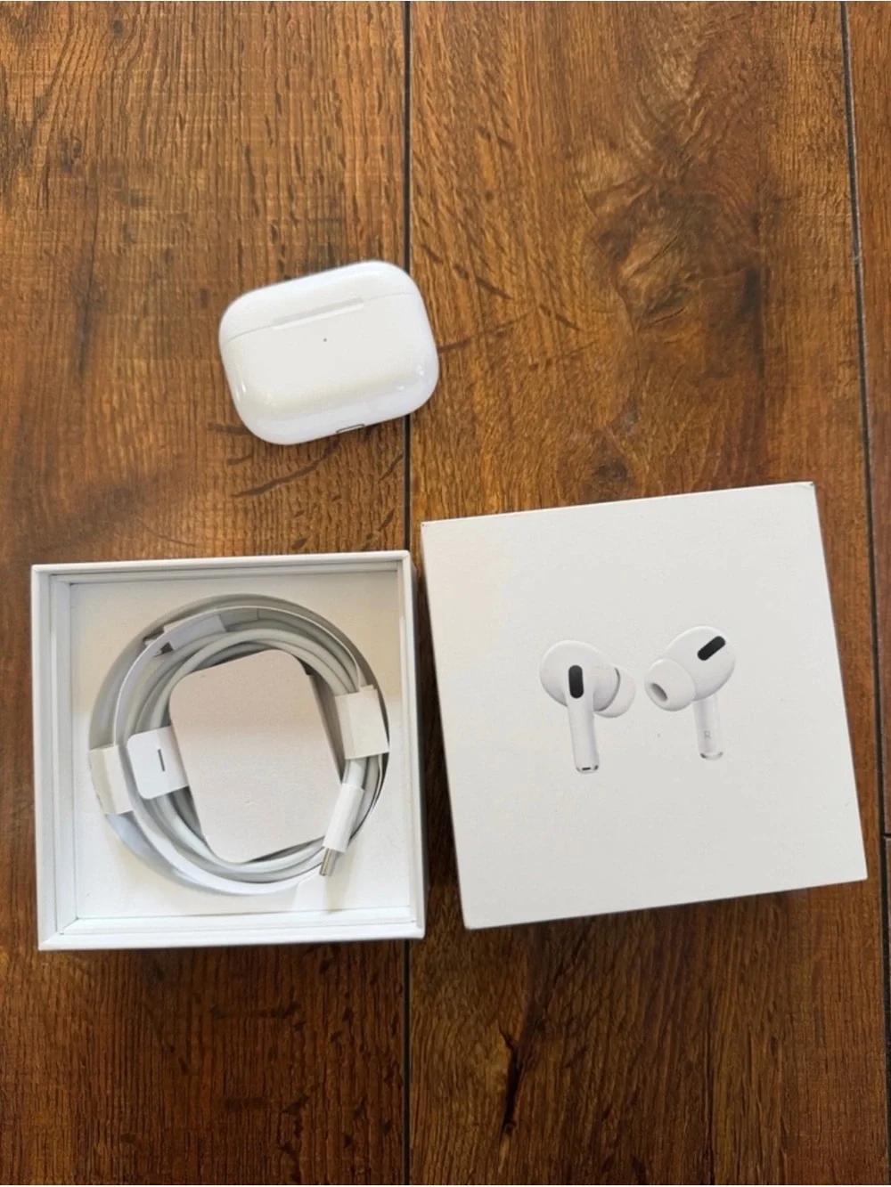 Apple AirPods Pro  with Charging Case and cable